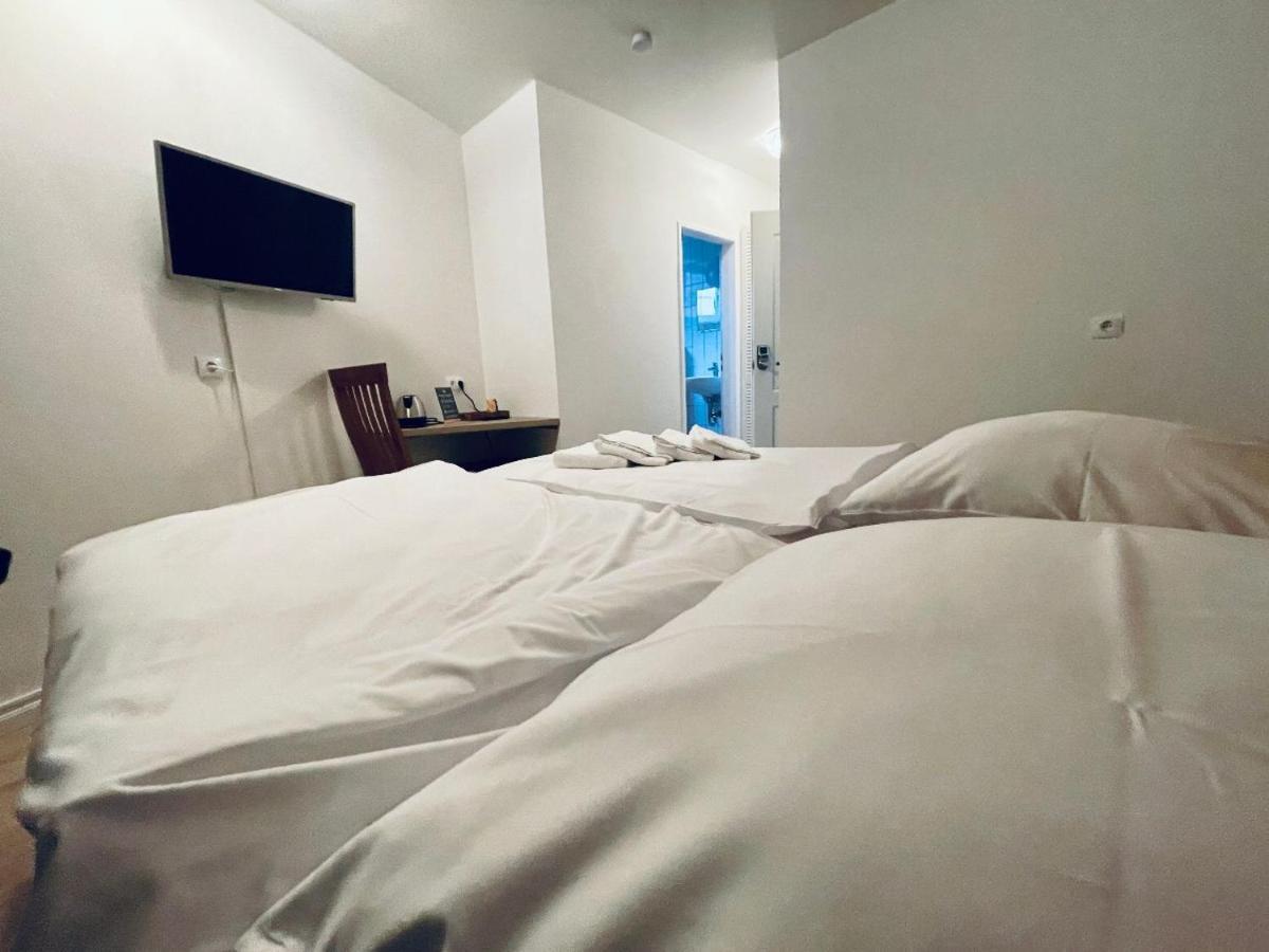 Hotel Sankt Lorenz ลูเบค ภายนอก รูปภาพ